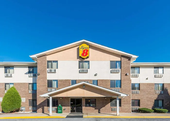 Super 8 By Wyndham Front Royal Near Shenandoah National Park