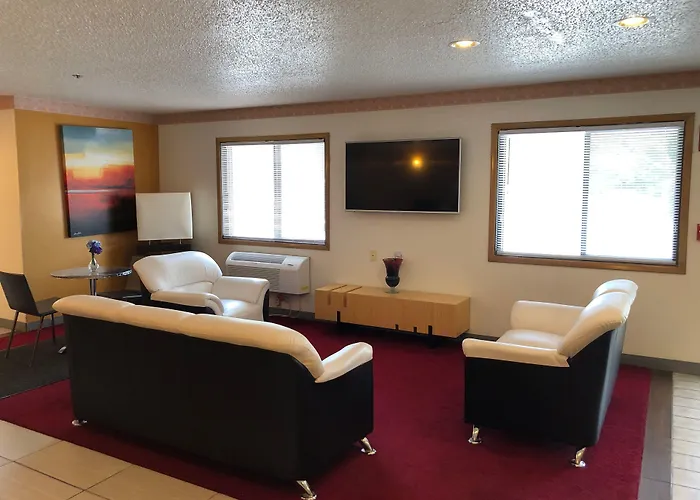 Super 8 By Wyndham Front Royal Near Shenandoah National Park