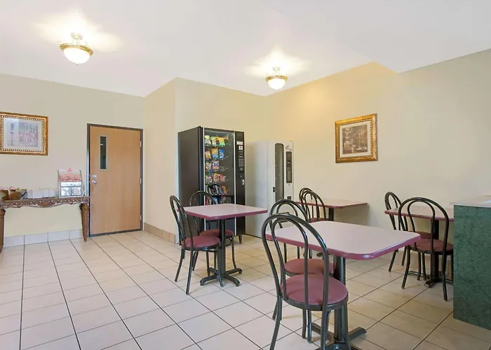 Super 8 By Wyndham Bonne Terre