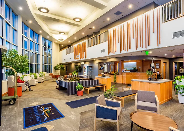 Dimond Center Hotel