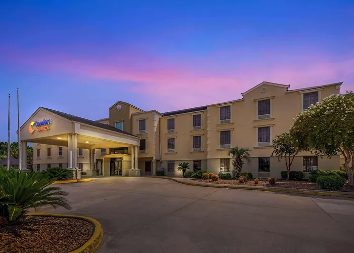 Comfort Suites Port Allen - Baton Rouge