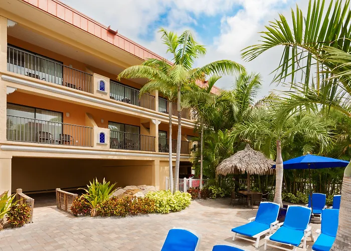 Coconut Cove All-Suite Hotel