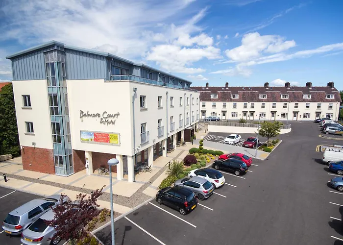 Belmore Court & Motel