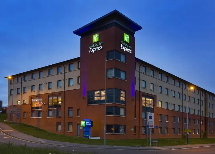 Holiday Inn Express London Luton Airport By Ihg