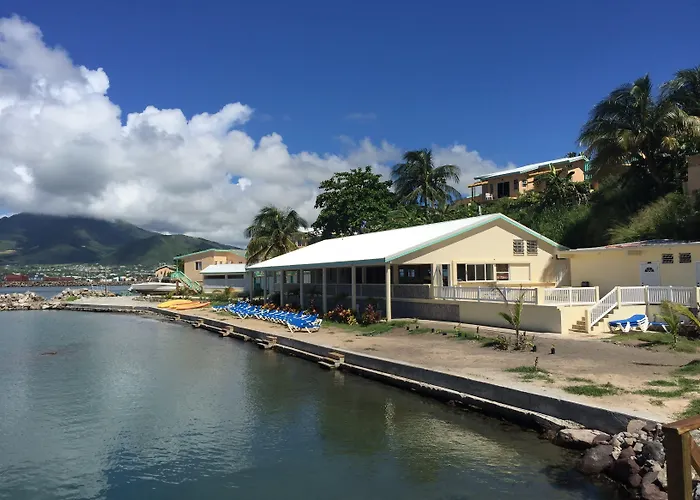 Bird Rock Beach Hotel