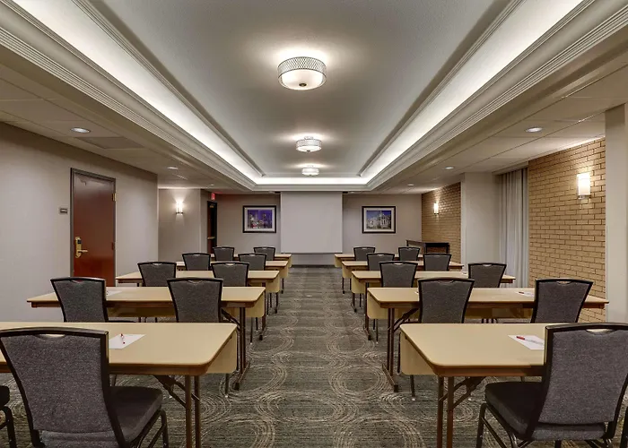 Drury Inn & Suites Columbus Dublin