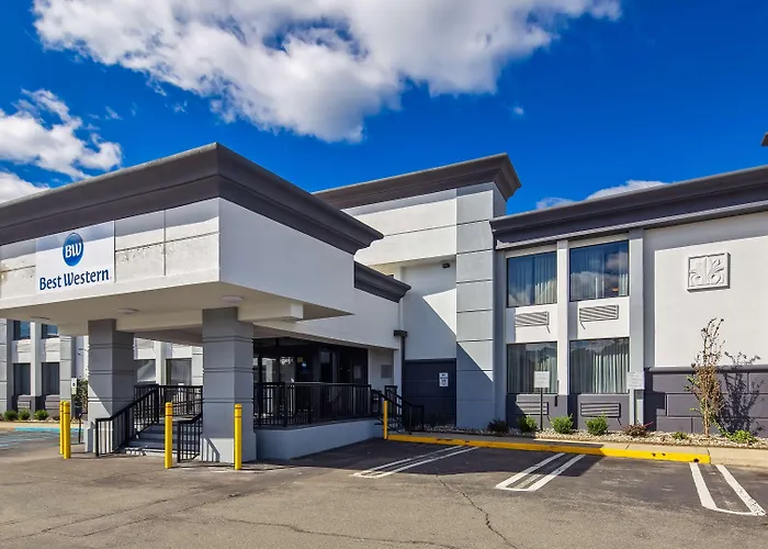 Best Western Paramus Hotel & Suites