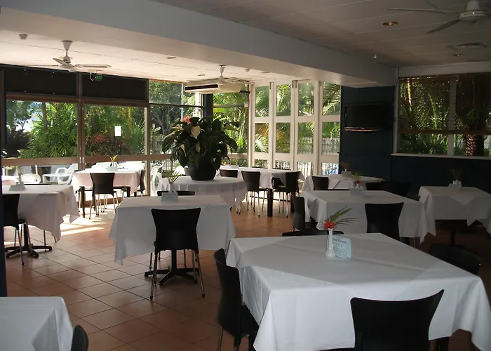 Cairns Plaza Hotel