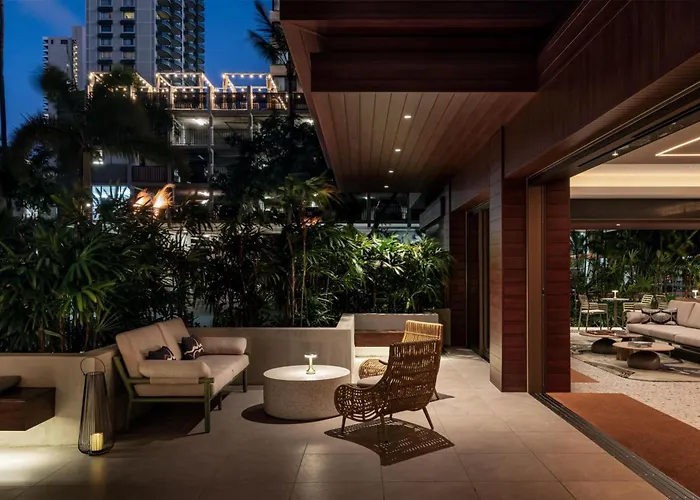 The Ambassador Hotel Of Waikiki, Tapestry Collection By Hilton