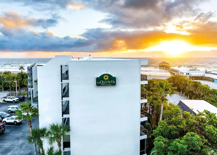 La Quinta By Wyndham Cocoa Beach Oceanfront