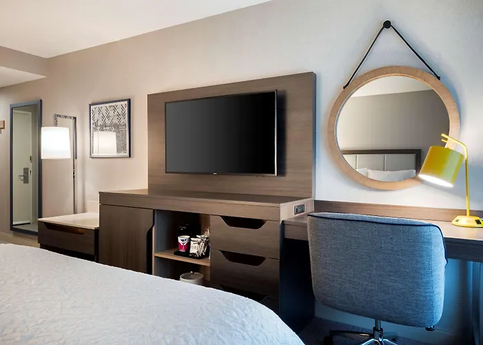 Hampton Inn By Hilton Boston/Cambridge