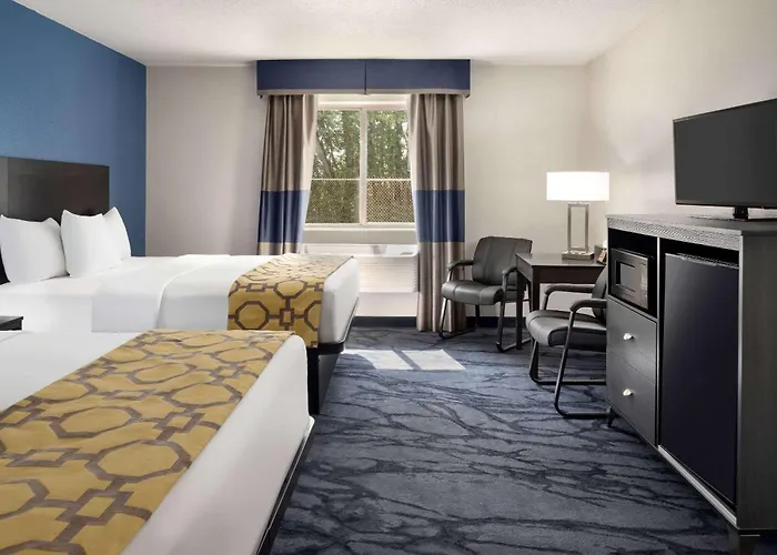 Baymont Toledo Airport Hotel Swanton