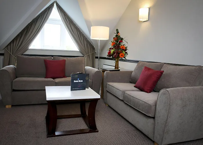 Clarion Cedar Court Wakefield Hotel