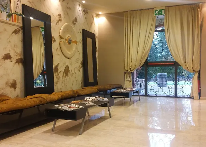 El Patio Hotel
