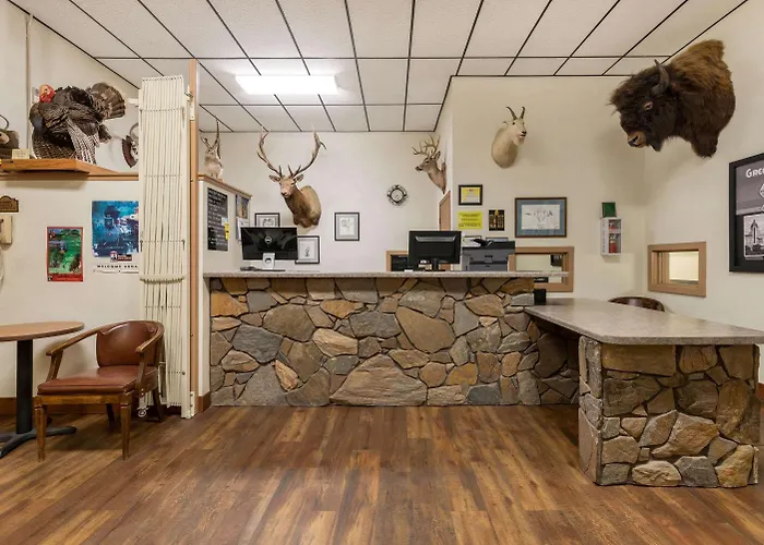 Super 8 By Wyndham Hill City/Mt Rushmore/ Area