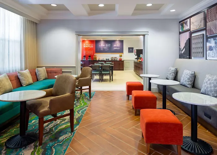 Hampton Inn Buffalo-Williamsville