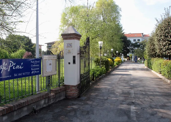 Park Hotel Ai Pini & Restaurant Ai Pini