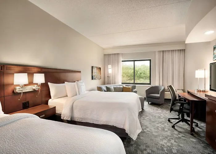 Courtyard By Marriott Middletown Goshen