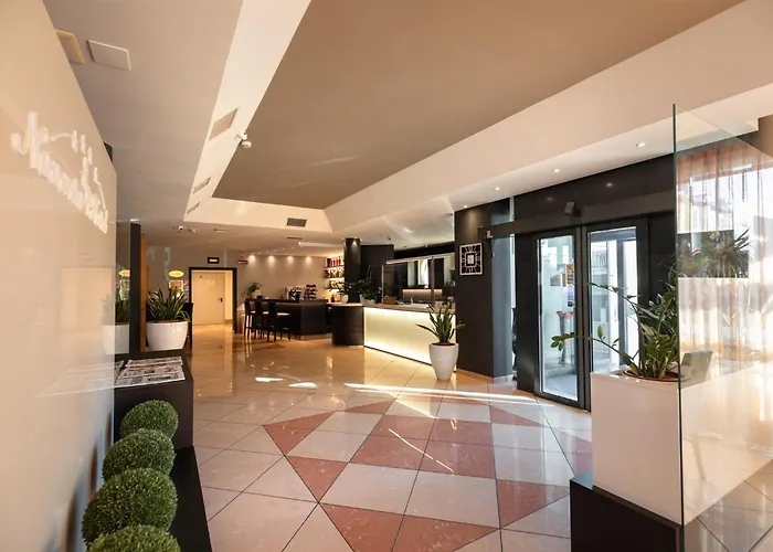 Noventa Hotel