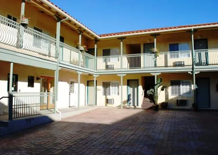 Bella Capri Inn And Suites