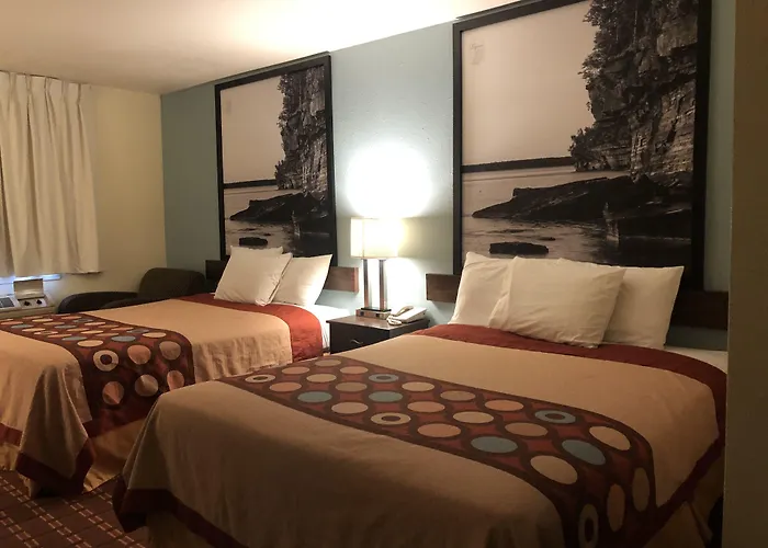 Super 8 By Wyndham Plover Stevens Point Area