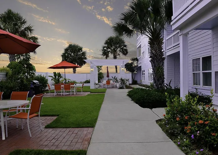 Lighthouse Inn At Aransas Bay