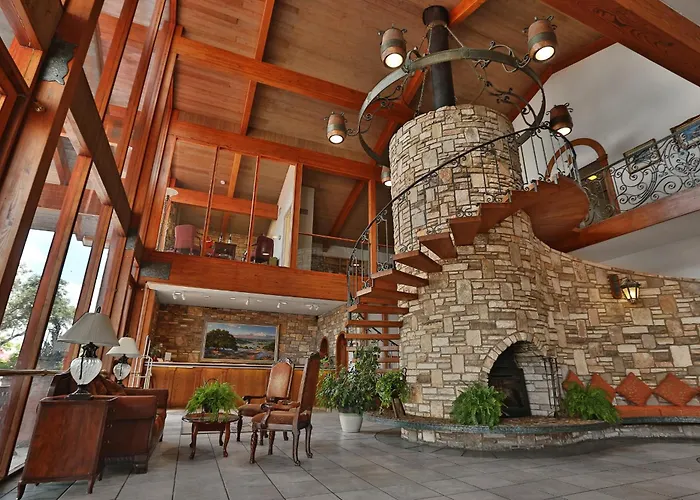 Inn Of The Hills Hotel And Conference Center