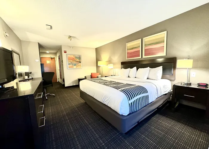 Wingate By Wyndham Columbia
