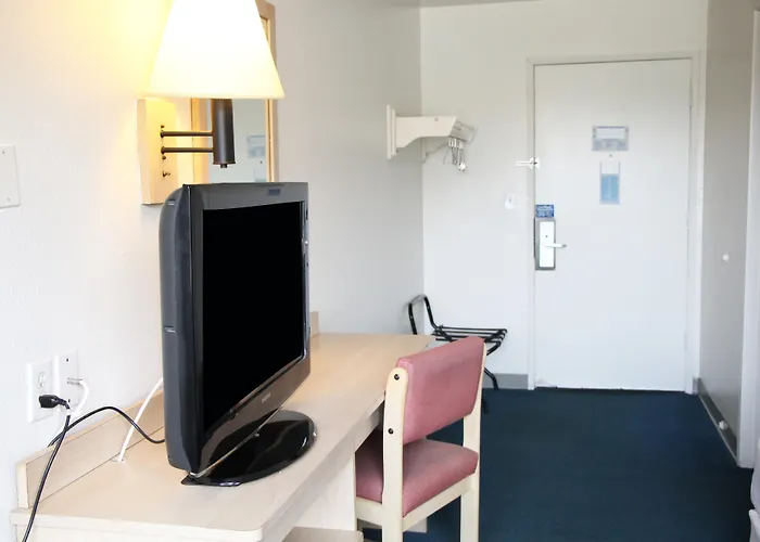 Americas Best Value Inn East Peoria