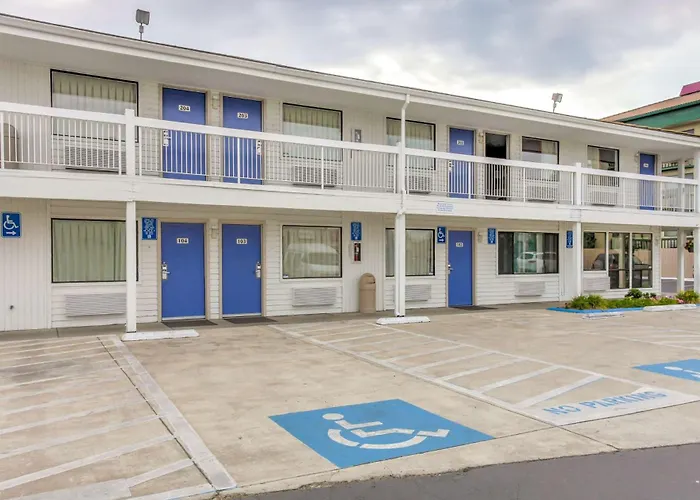 Motel 6-Medford, Or - North