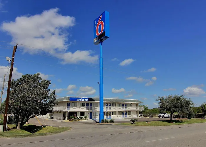 Motel 6-Kingsville, Tx