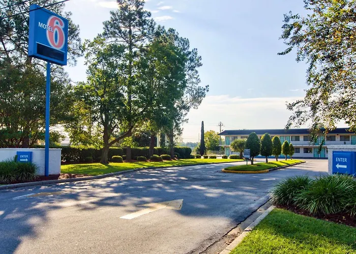 Motel 6-Valdosta, Ga - University