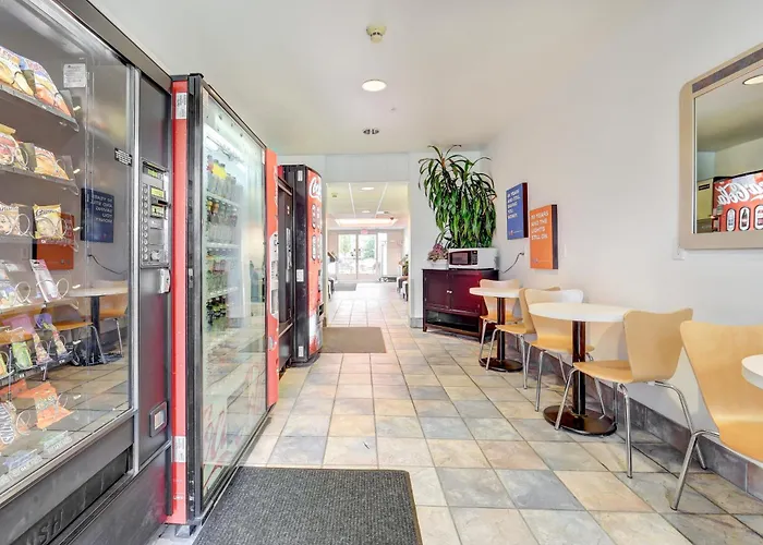 Motel 6-Roseburg, Or