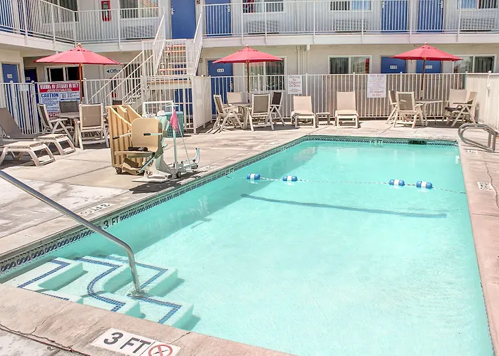 Motel 6-Lancaster, Ca