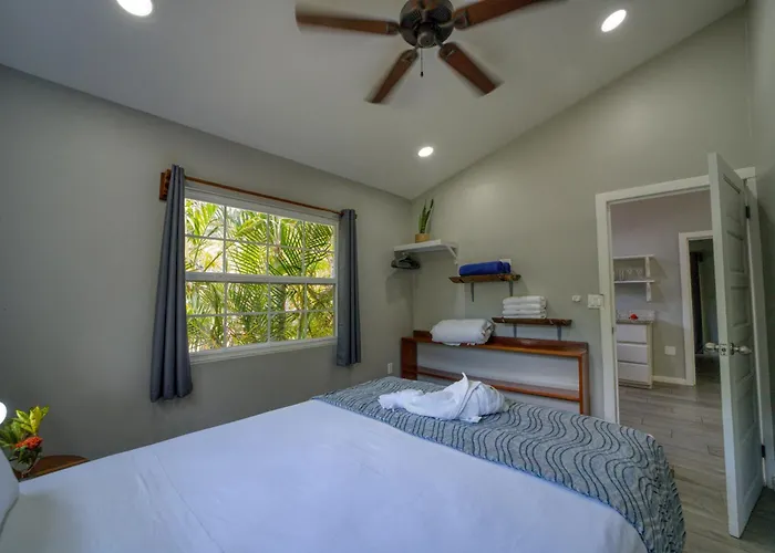 Placencia Villas