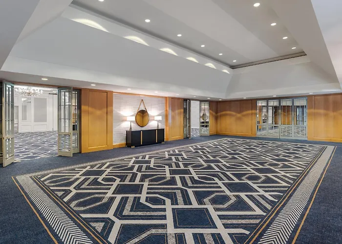 Omni Las Colinas Hotel
