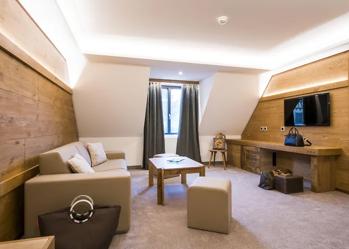 Hostellerie Des Chateaux & Spa
