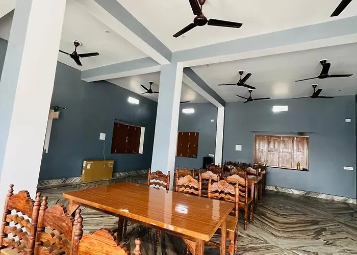Hotel Aman Residency & Restaurant