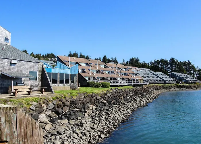 Harbor Hideaway #C301