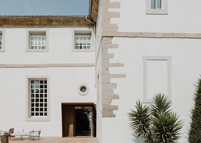 Hotel Convento De Miranda
