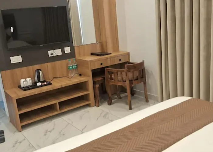 Hotel Anji Solan Hills