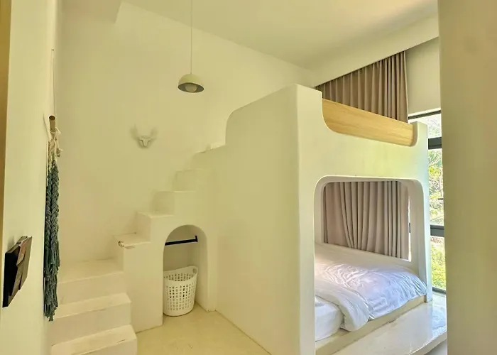Nirvana Seaview Homestay