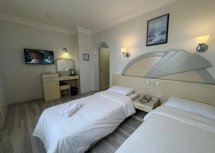 S Celik Royal Otel