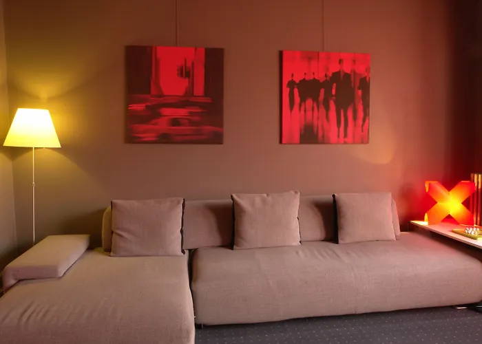 Monty Small Design Hotel
