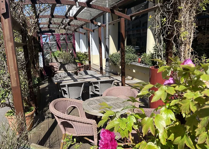 Logis Hotels Le Saint Georges