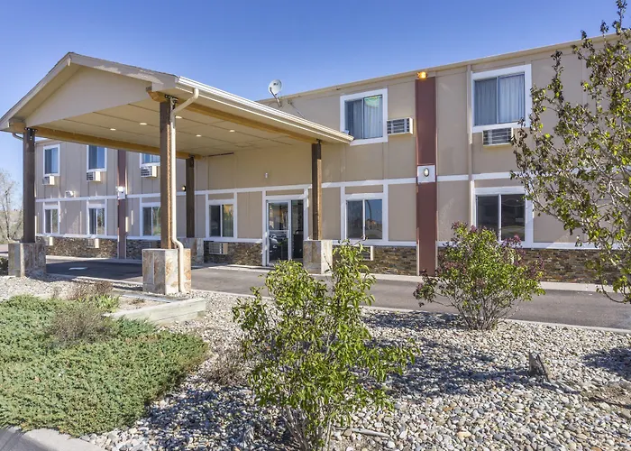 Super 8 By Wyndham Limon
