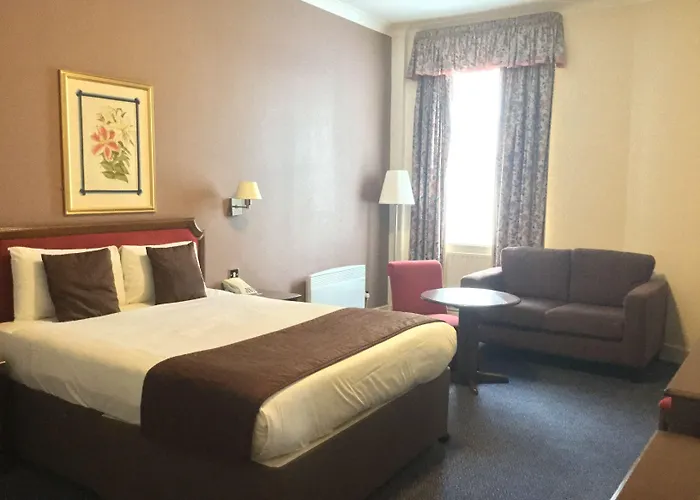 Ramada Crawley-Gatwick