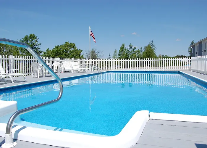 The Eagle'S Lodge Motel