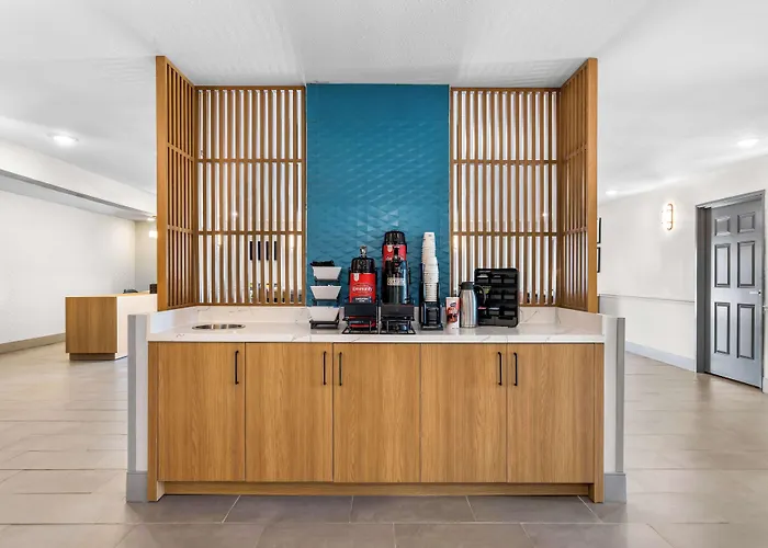 Best Western Acadia Hotel
