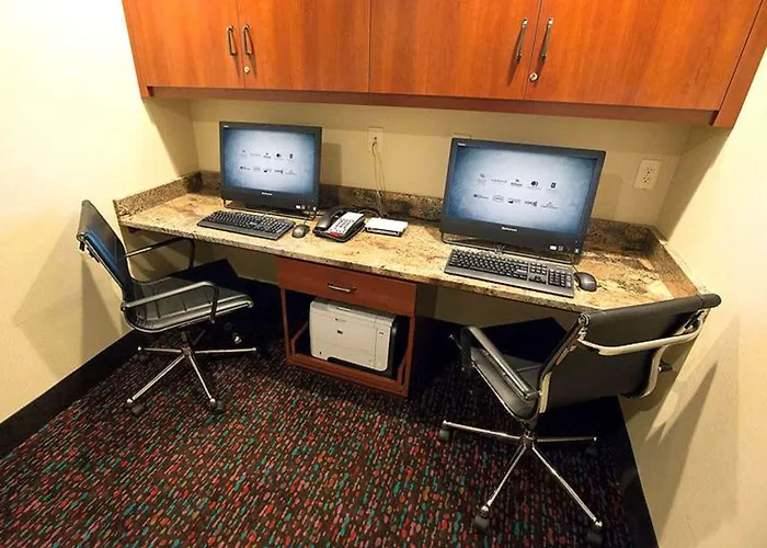Hampton Inn Hadley-Amherst Area